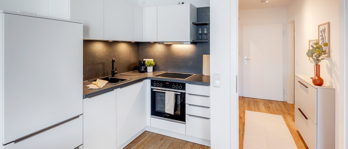 appartamento München Neuhausen 02 cucina 13806