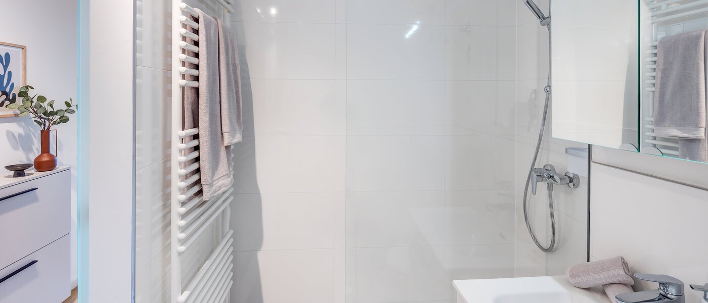 appartamento München Neuhausen 02 bagno 13806