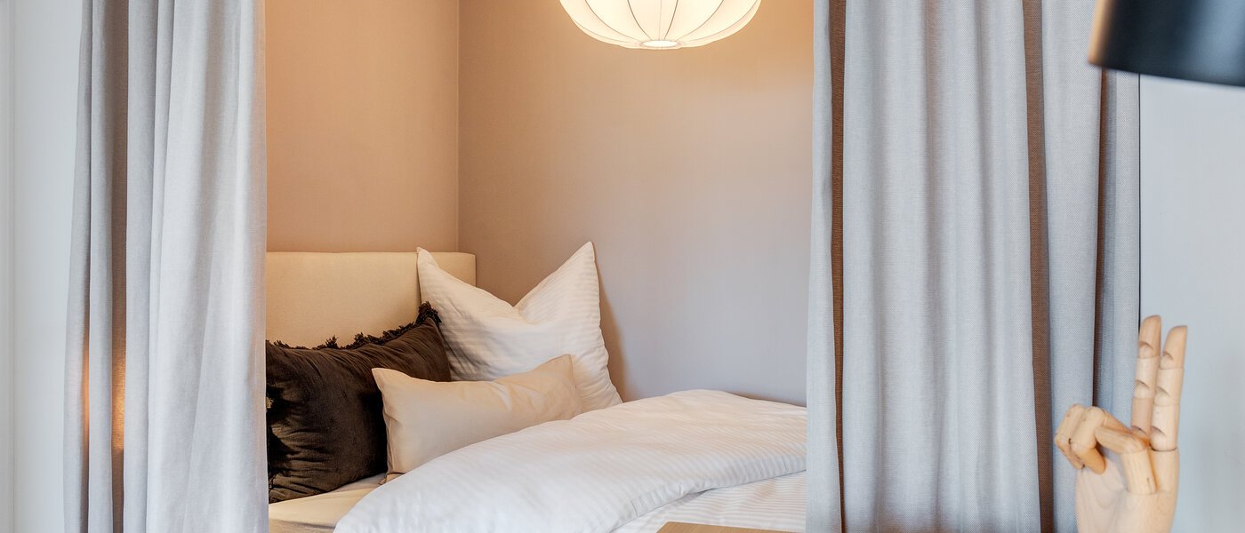 appartamento München Neuhausen 01 zona notte 13806