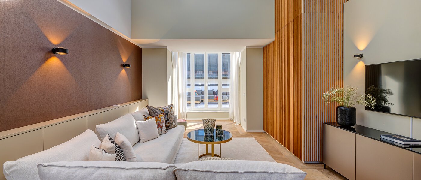 maisonnette con galleria München Altstadt 03 zona living 13841