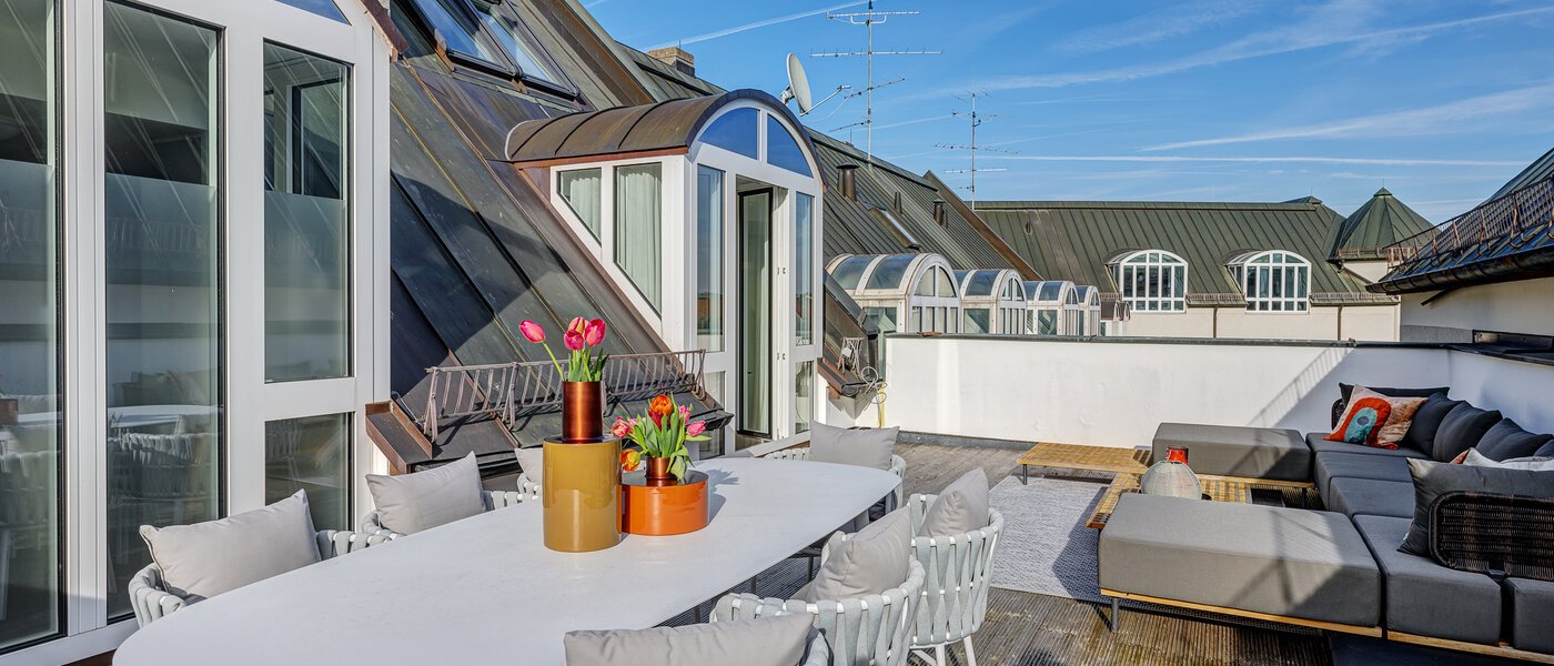 maisonnette con galleria München Altstadt 03 terrazza sul tetto 13841