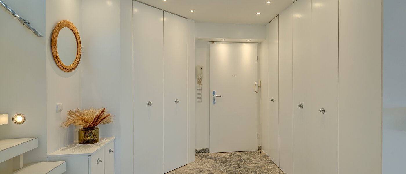 maisonnette con galleria München Bogenhausen 01 ingresso/corridioio 13849