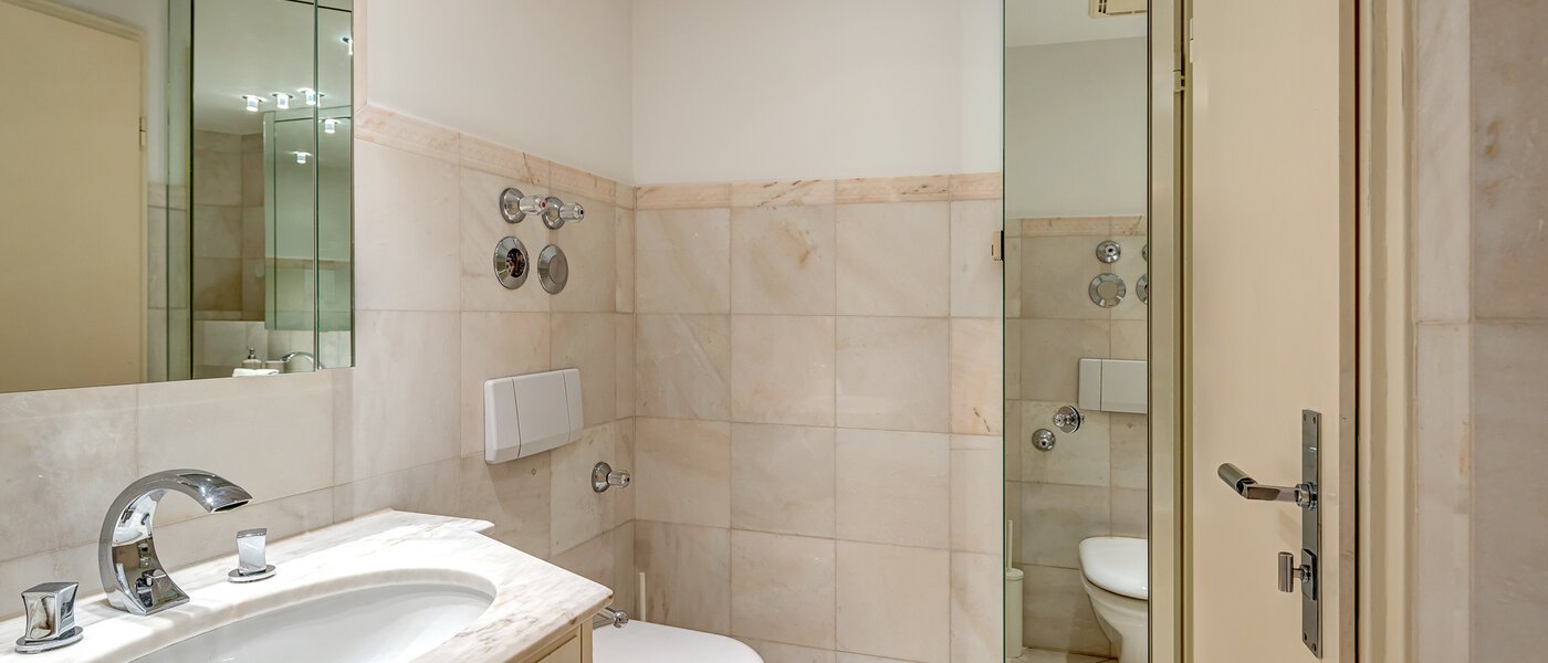 maisonnette con galleria München Bogenhausen 02 1° bagno 13849