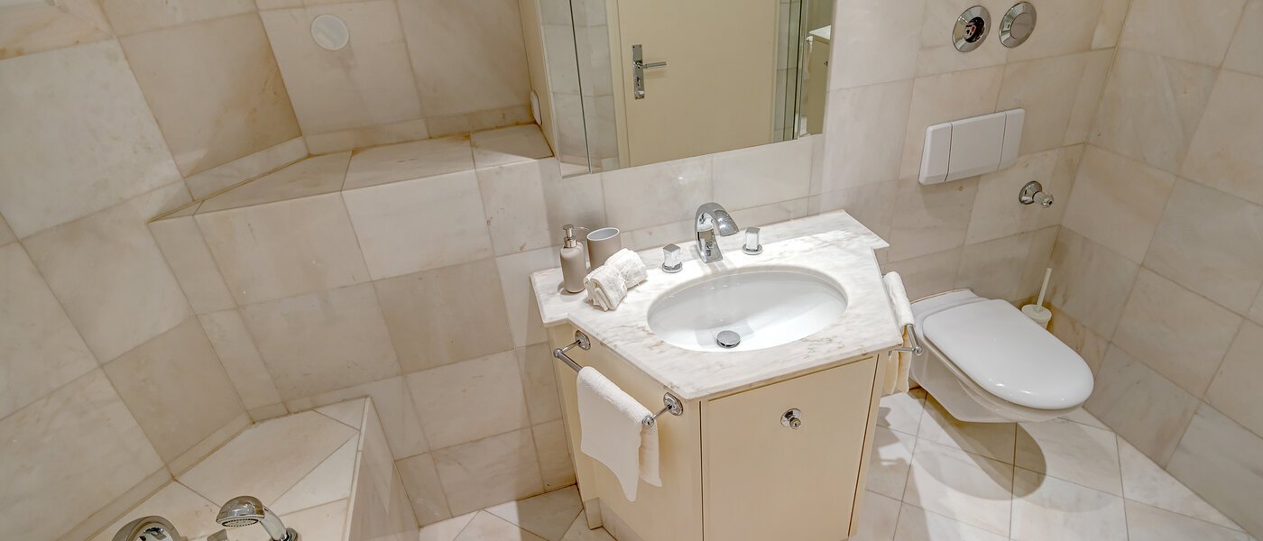 maisonnette con galleria München Bogenhausen 03 1° bagno 13849