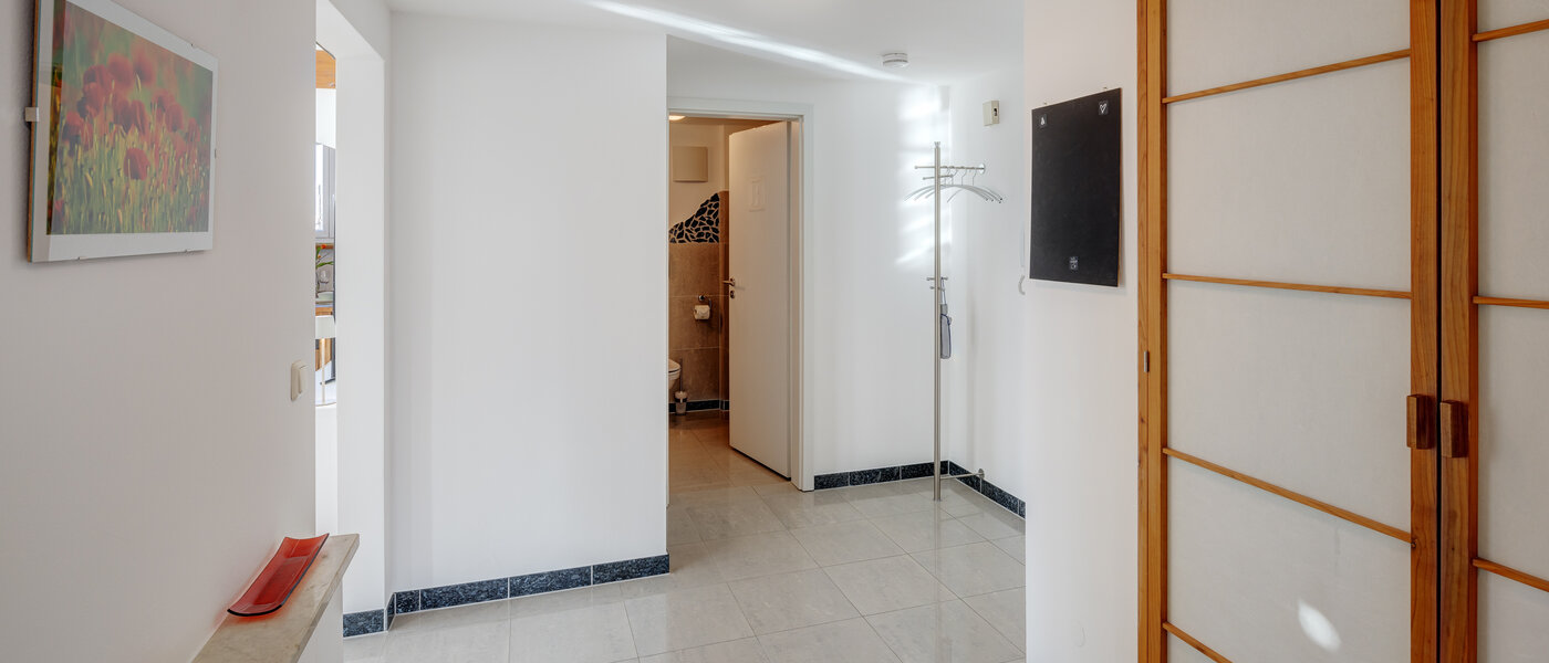 appartamento con galleria Ottobrunn 02 ingresso/corridioio 13854