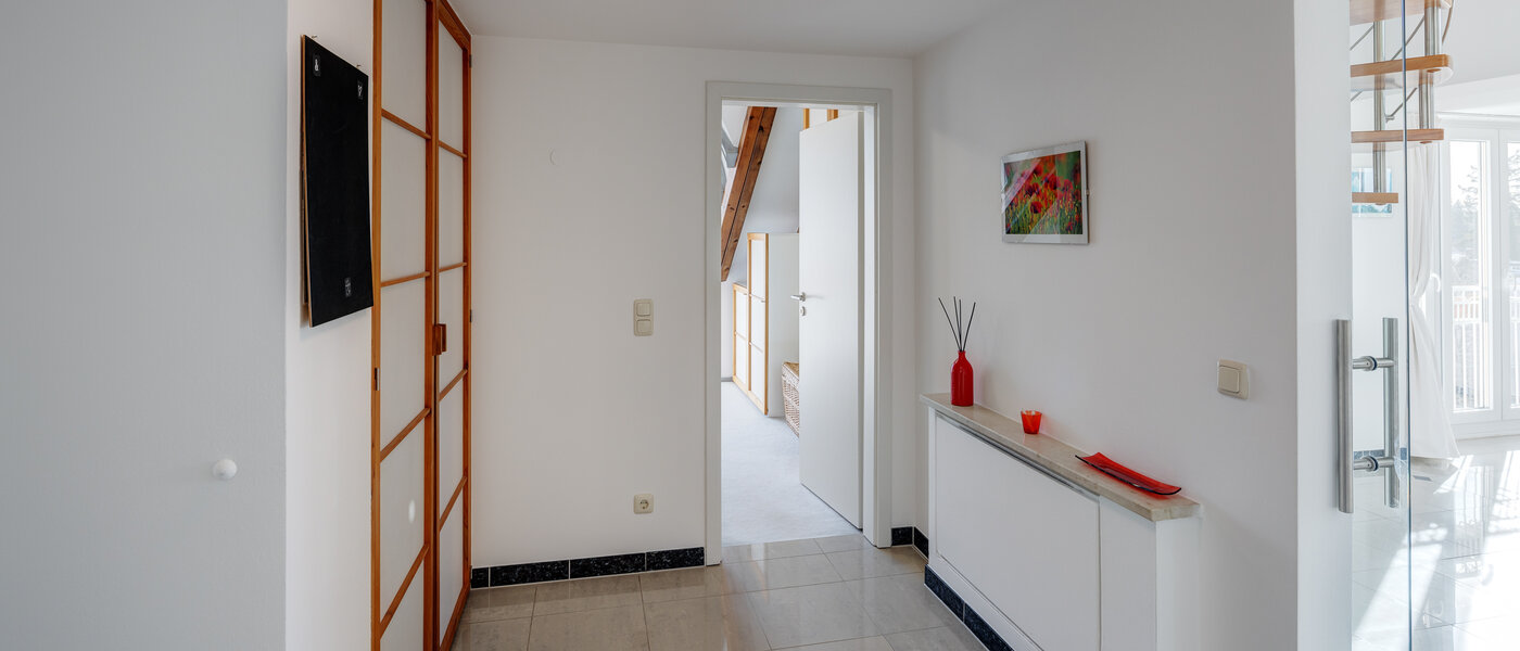appartamento con galleria Ottobrunn 03 ingresso/corridioio 13854