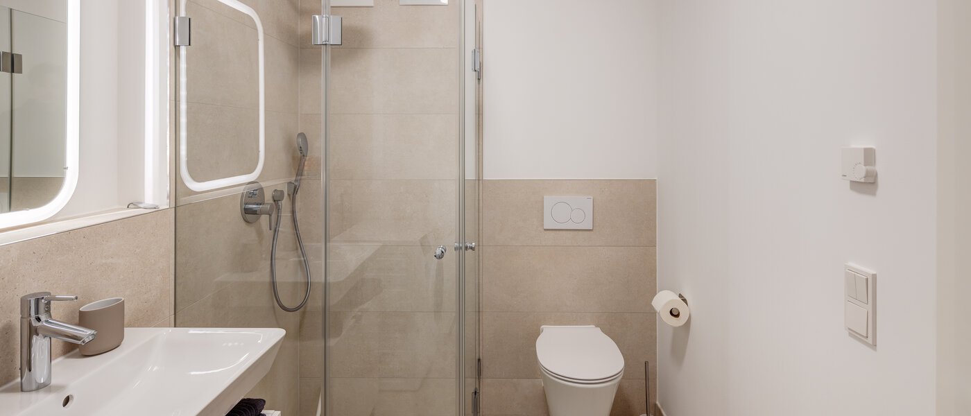 appartamento München Neuhausen 02 bagno 13855