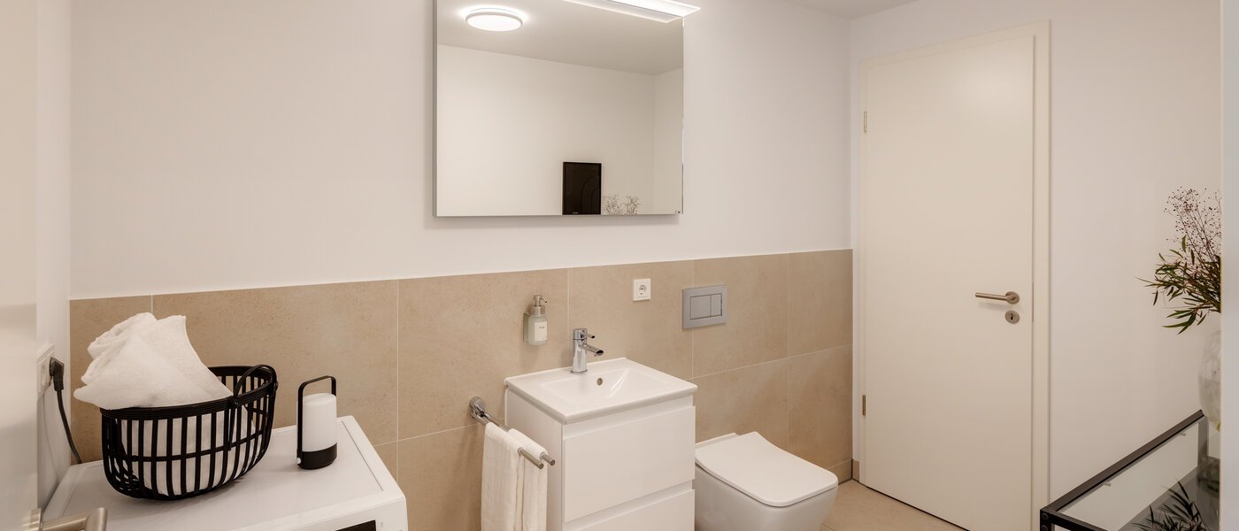 appartamento München Haidhausen 01 toilette per gli ospiti 13881