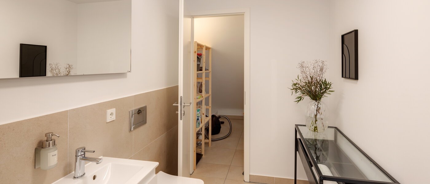 appartamento München Haidhausen 02 toilette per gli ospiti 13881