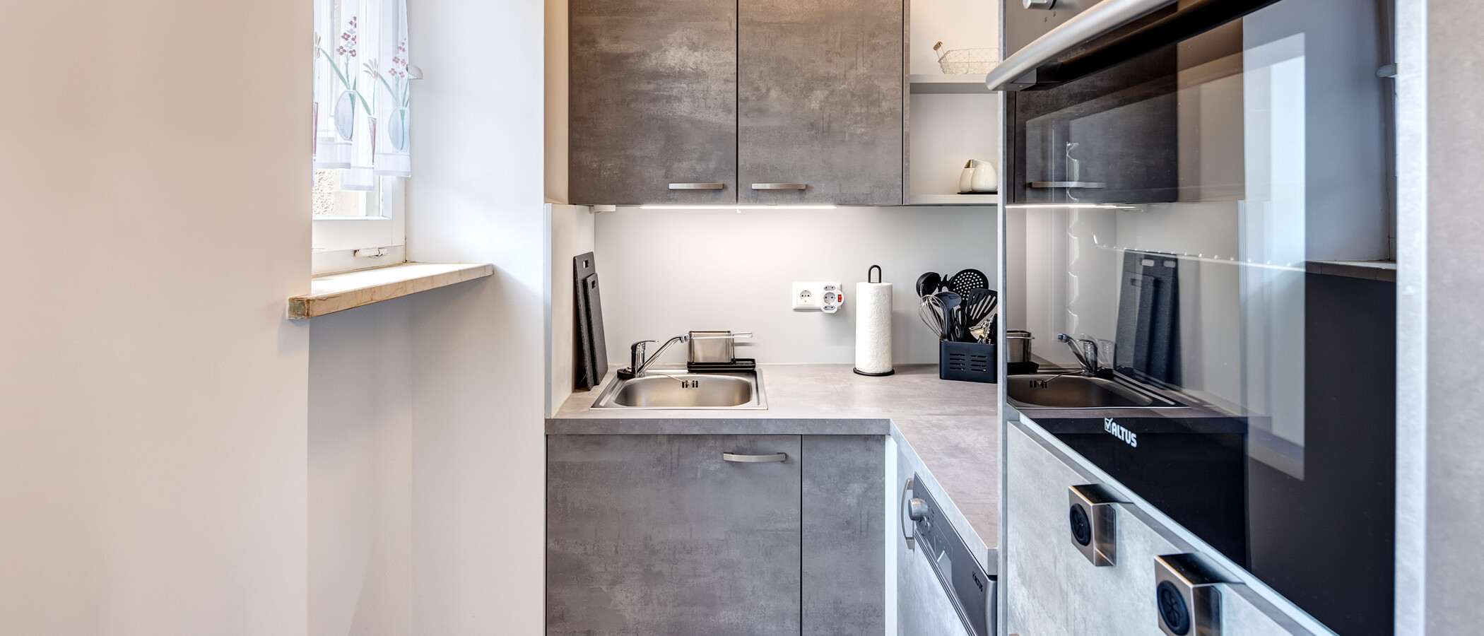 appartamento München Neuhausen 01 cucina 13948