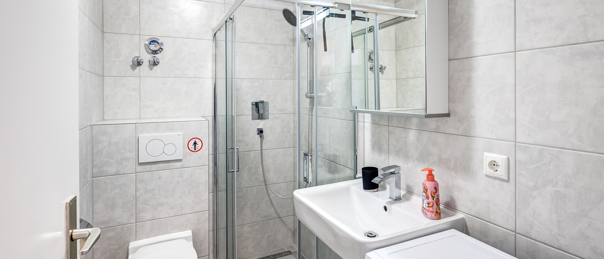 appartamento München Neuhausen 01 bagno 13948
