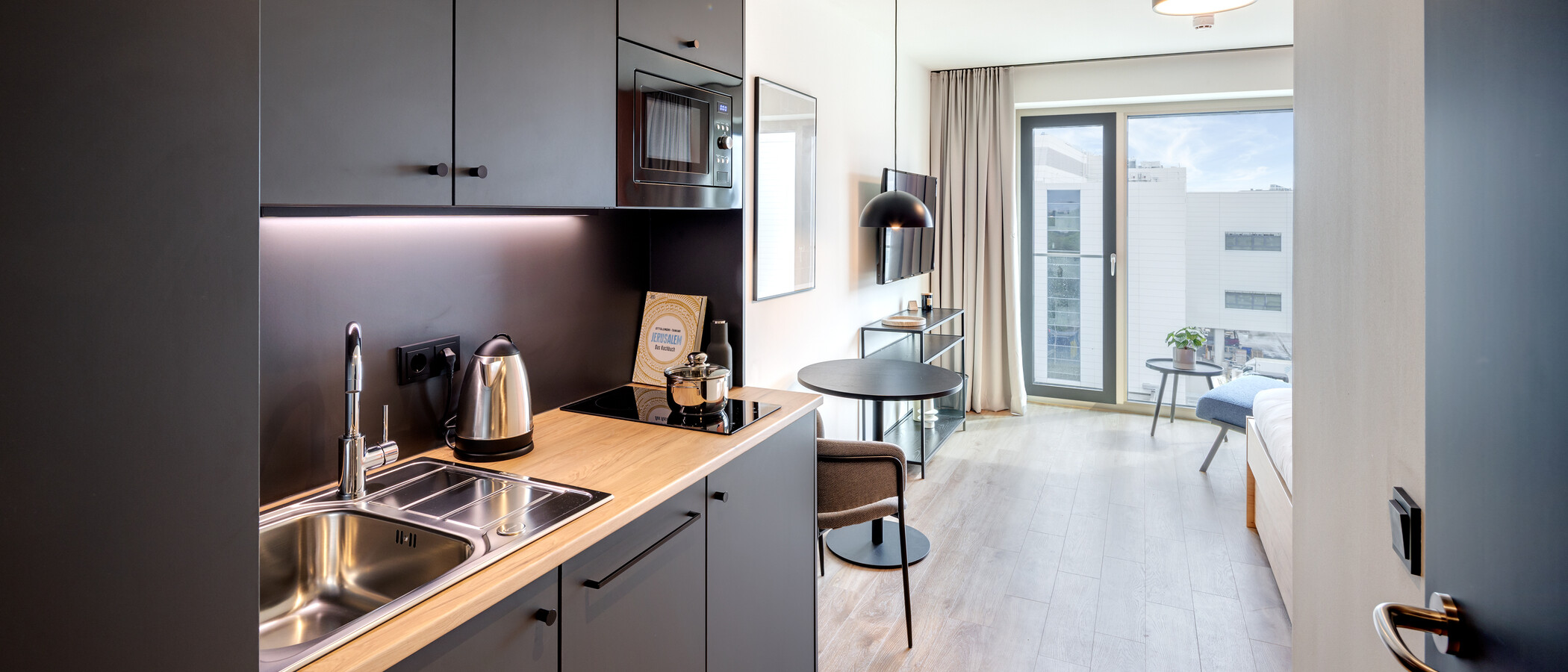 abitazione München Milbertshofen 01 cucina 13958