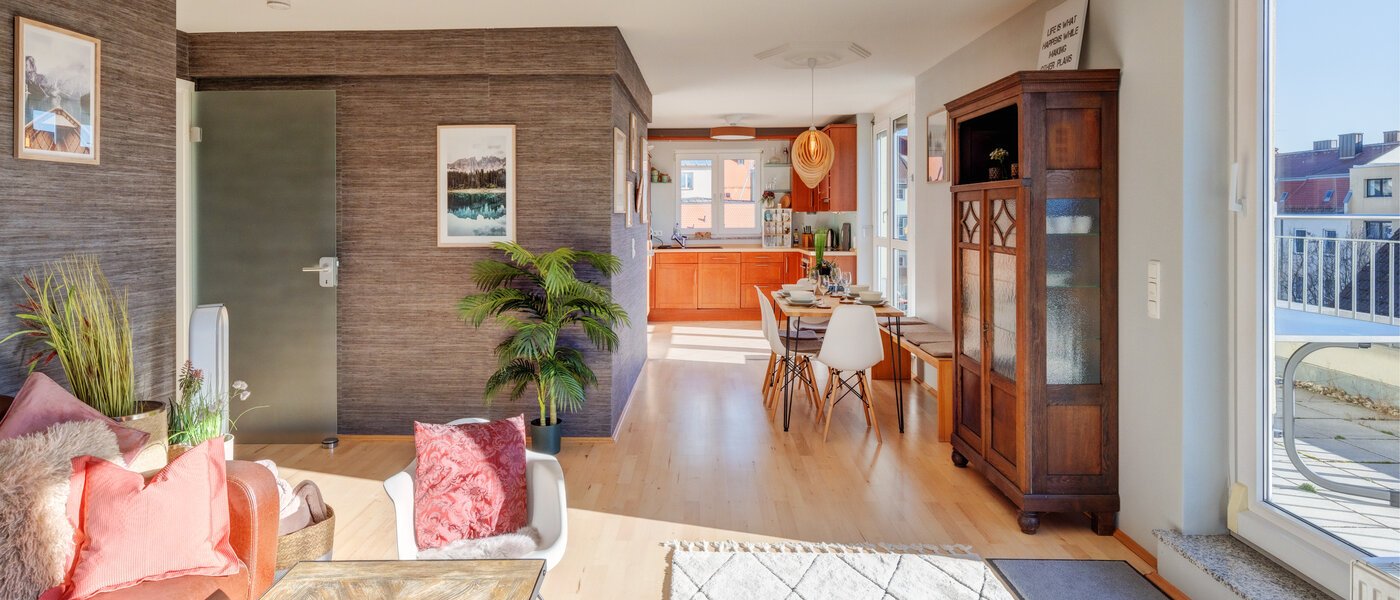 attico con terrazzo München Neuhausen 03 zona living 13988