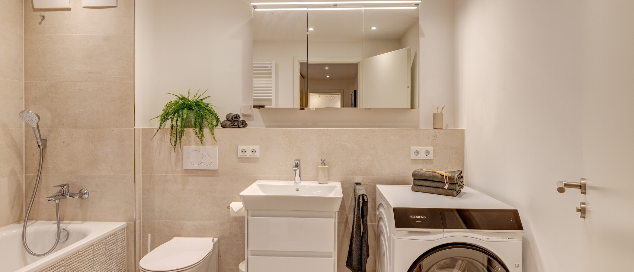 appartamento München Neuhausen 01 1° bagno 13994