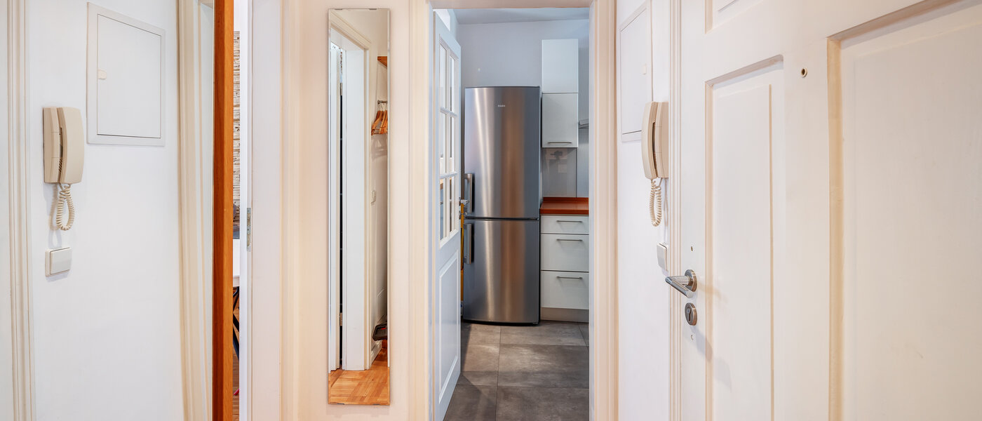 maisonette München Lehel 01 ingresso/corridioio 14018