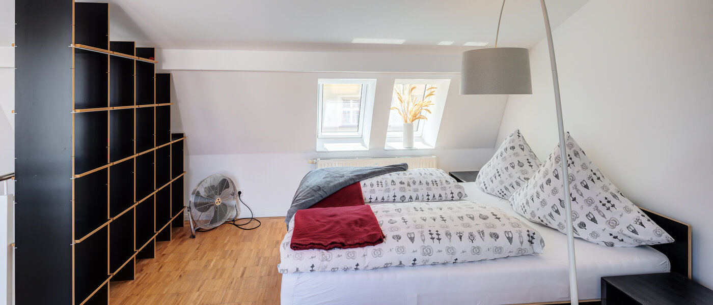 maisonette München Lehel 01 camera da letto 14018