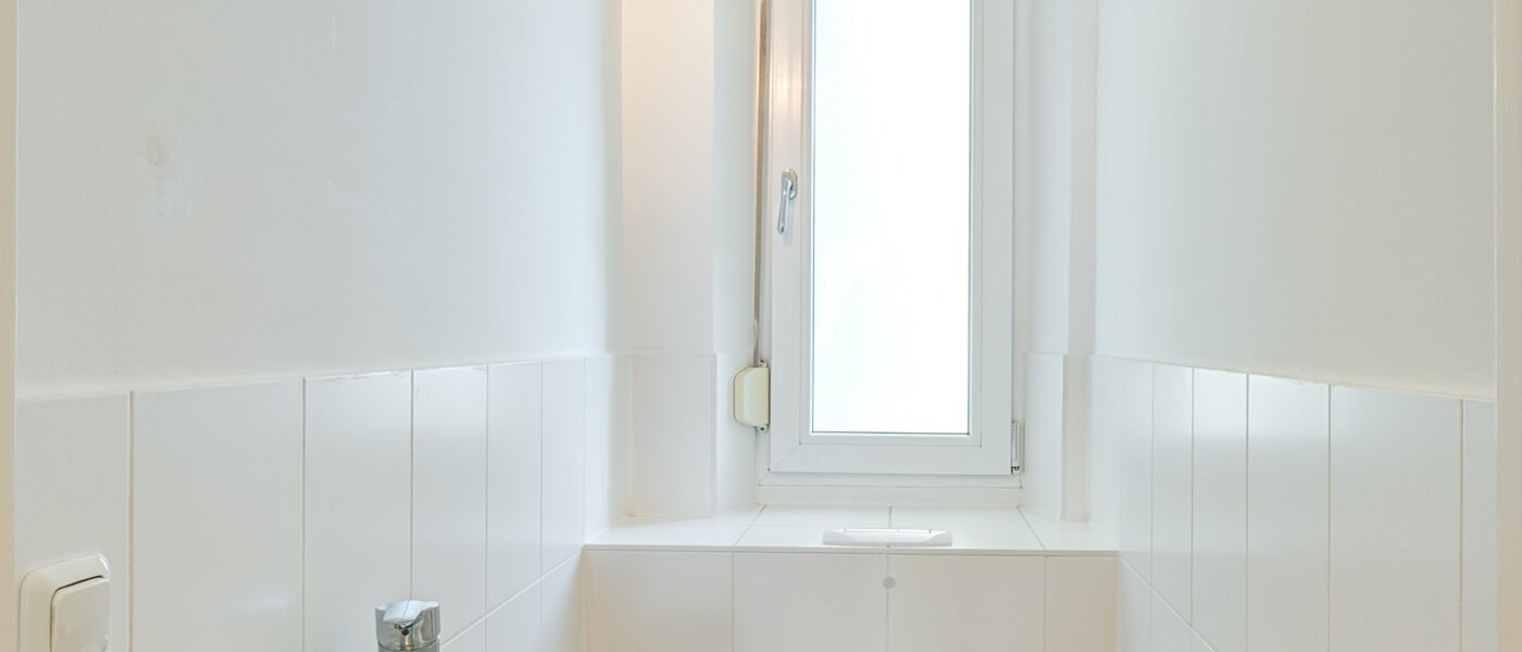 appartamento München Haidhausen 01 toilette per gli ospiti 14027