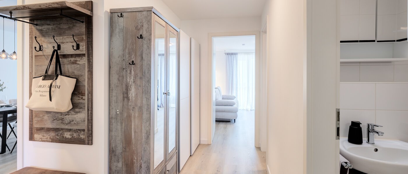 appartamento München Neuhausen 02 ingresso/corridioio 14083