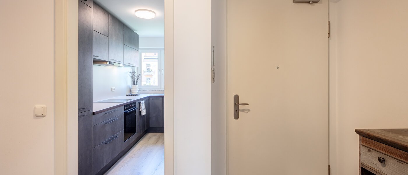 appartamento München Neuhausen 05 ingresso/corridioio 14083