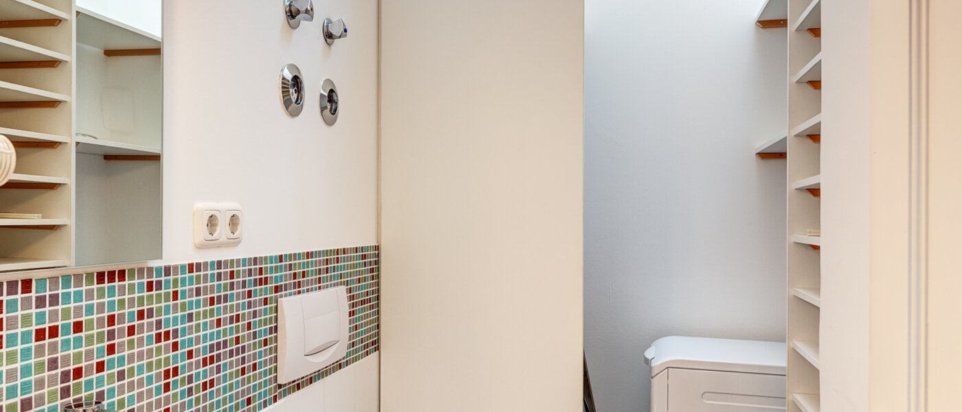 attico München Isarvorstadt 02 toilette per gli ospiti 14172