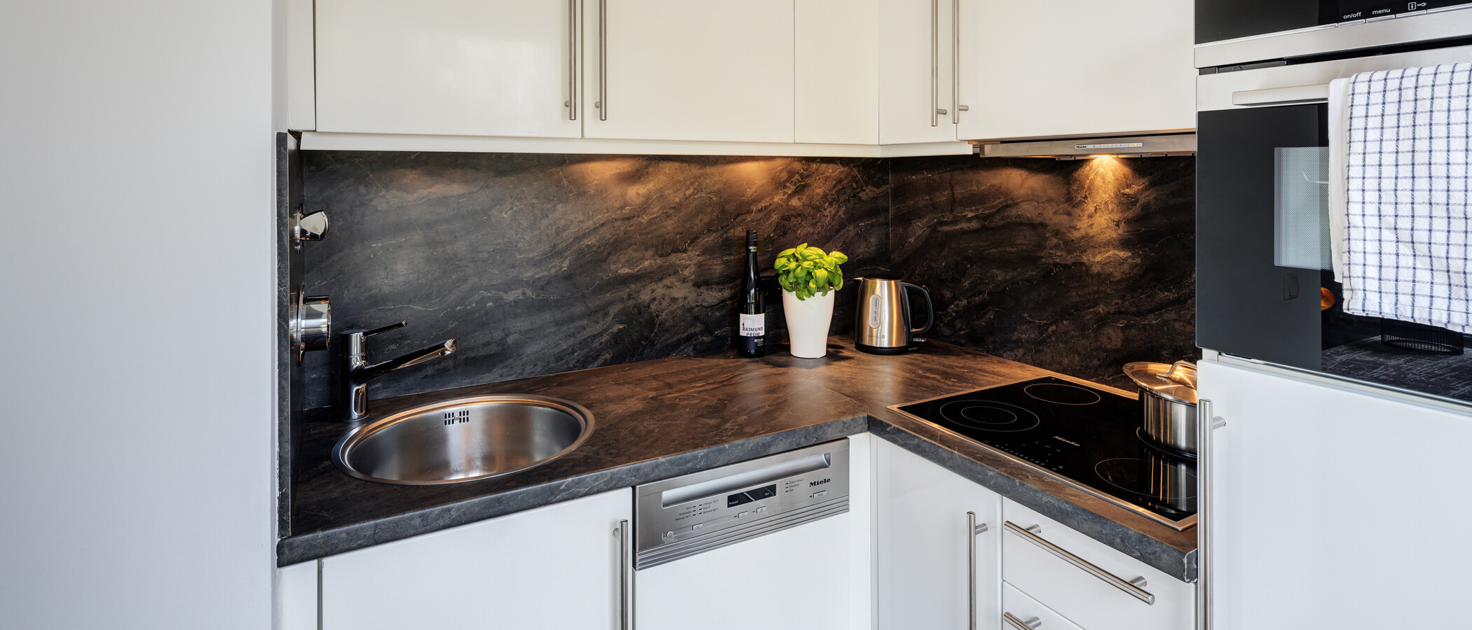 attico con terrazzo München Großhadern 03 cucina 14211