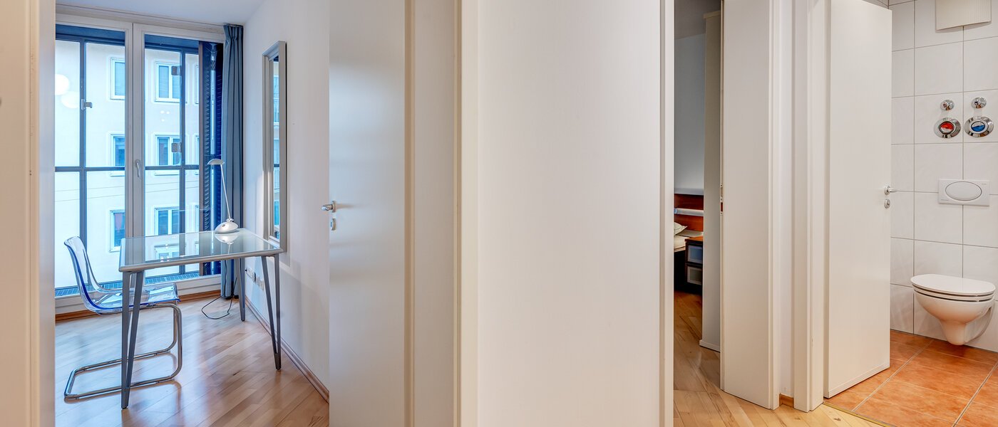 appartamento München Schwabing 04 ingresso/corridioio 14257