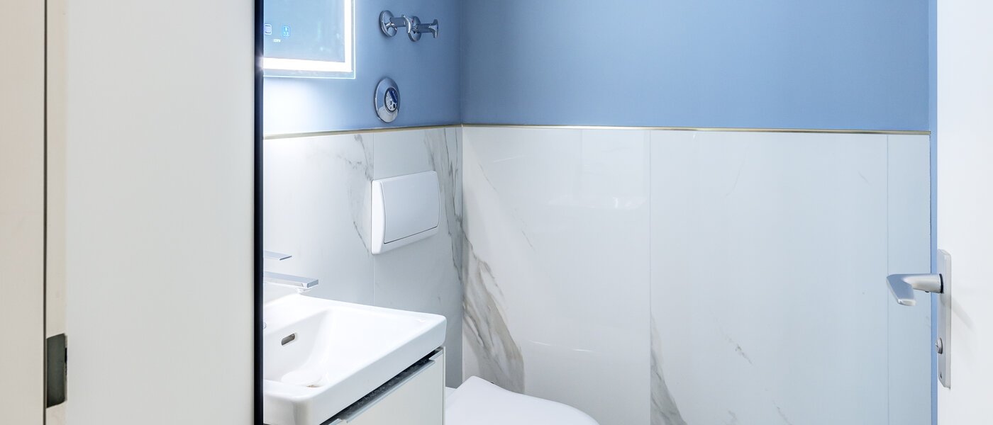 appartamento München Oberföhring 01 toilette per gli ospiti 14301