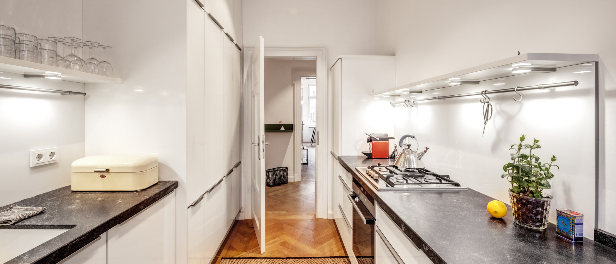 appartamento München Neuhausen 04 cucina 14340