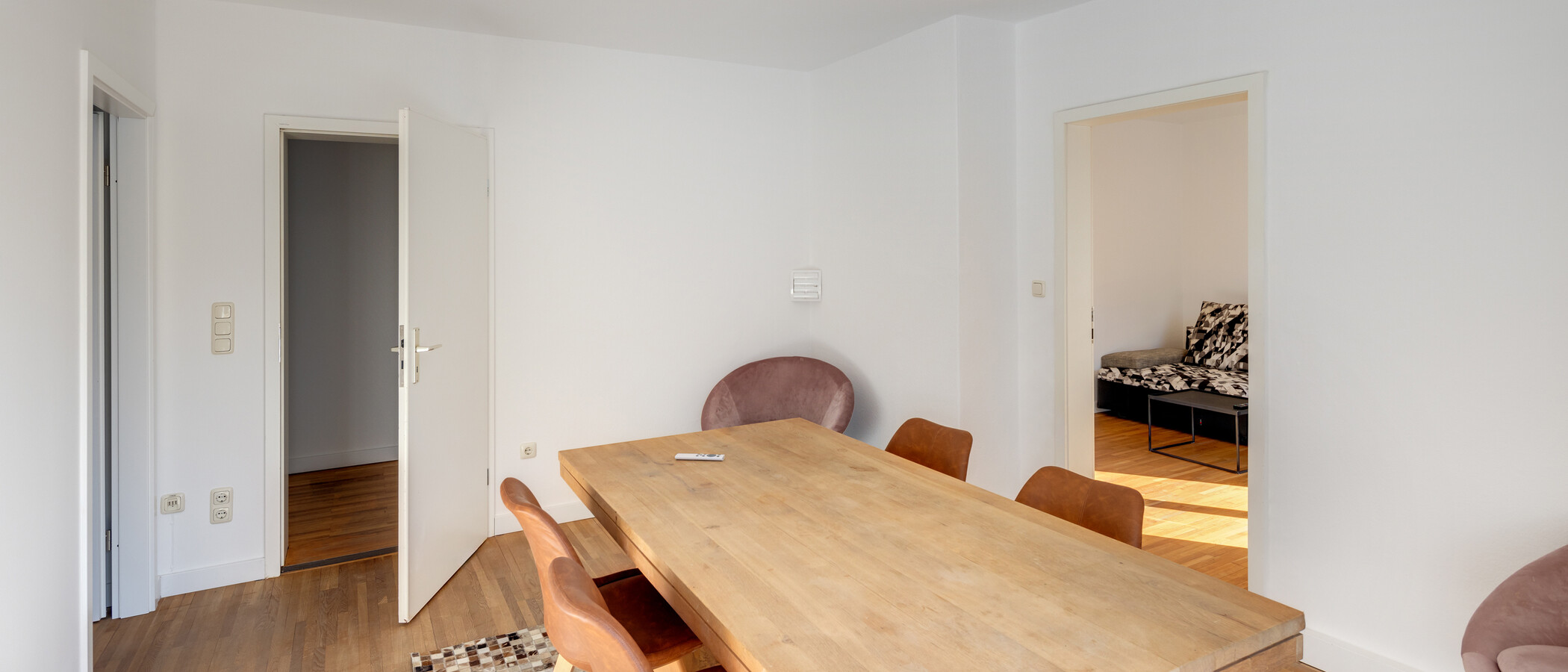 appartamento München Bogenhausen 02 sala da pranzo 14344