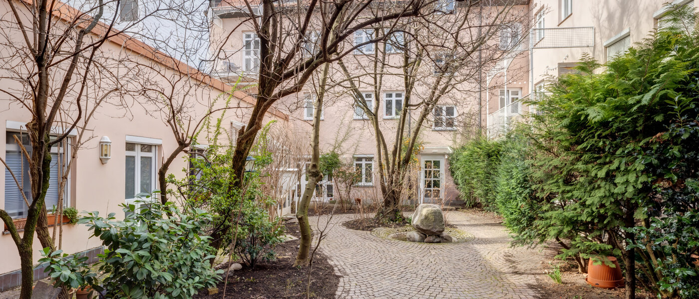 appartamento München Maxvorstadt 01 cortile interno  14358