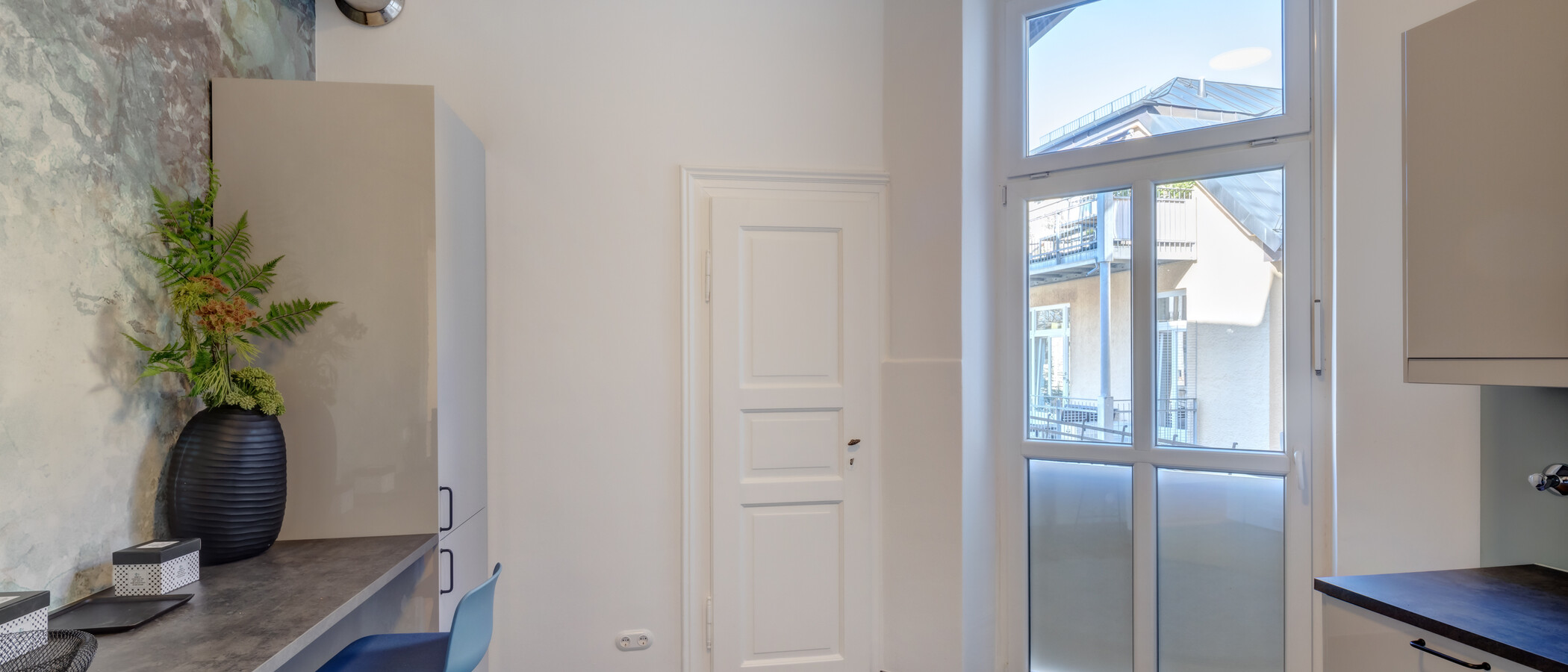 appartamento München Schwabing-Nord (zw. Leopoldstraße & Englischen Garten) 04 cucina 14397