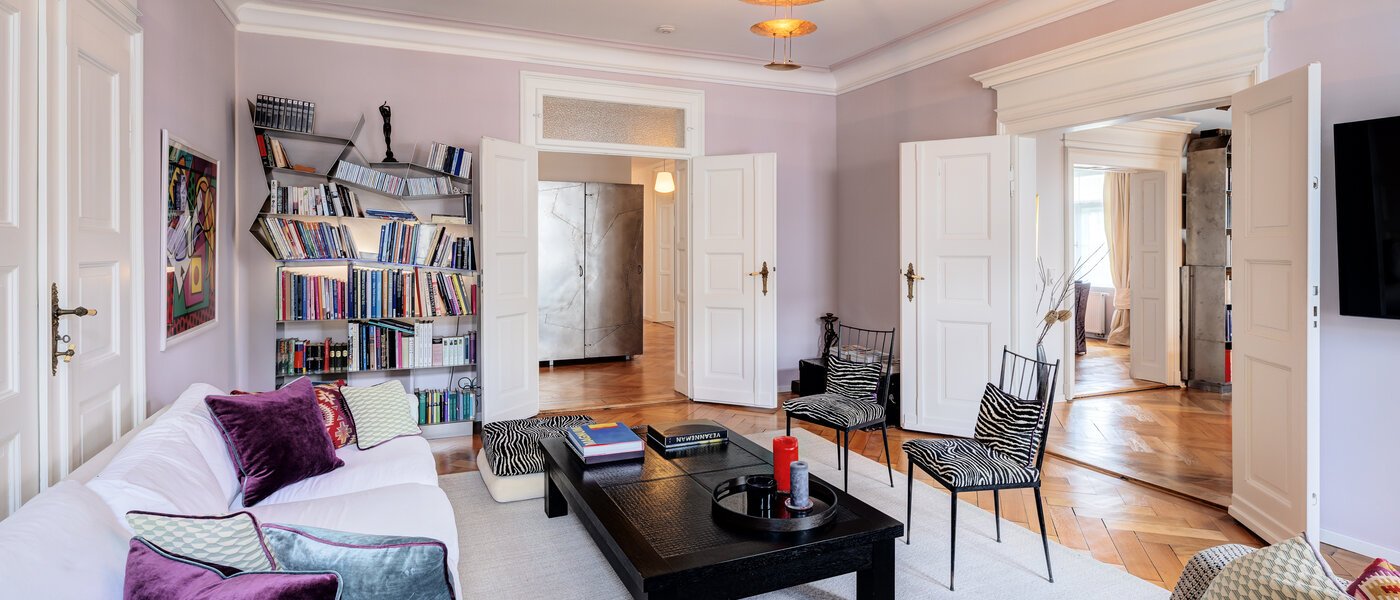 appartamento München Neuhausen 03 soggiorno 14528