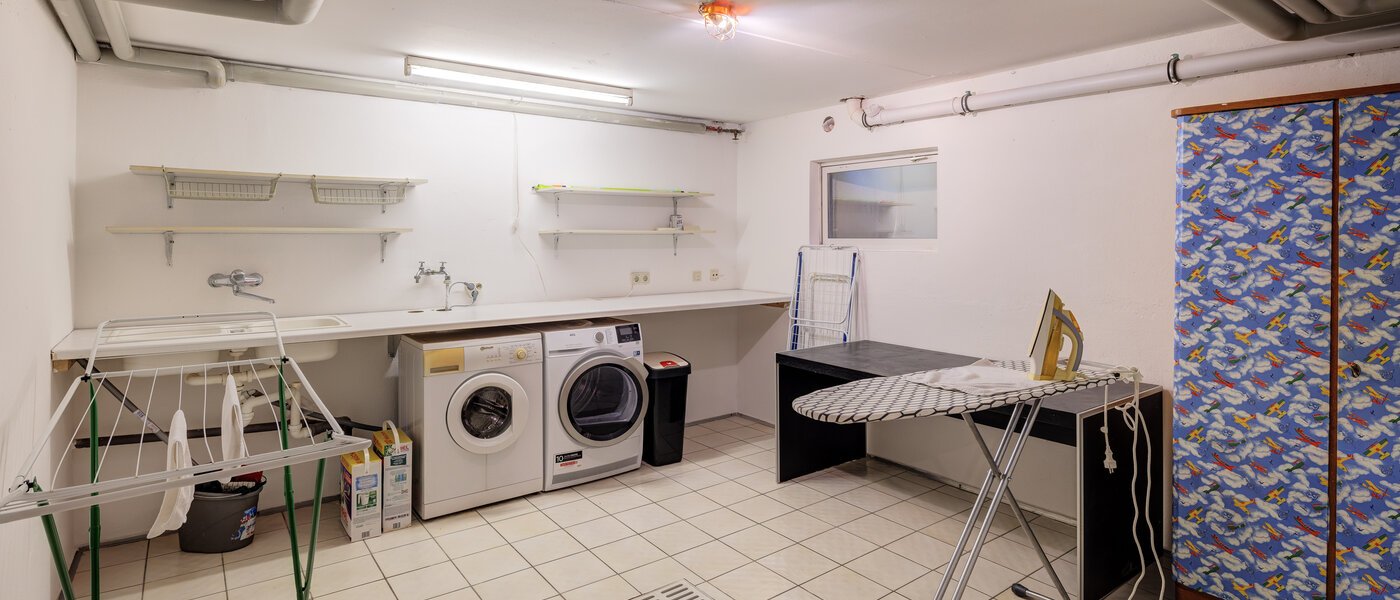 casa a schiera München Obersendling 01 lavanderia 14567