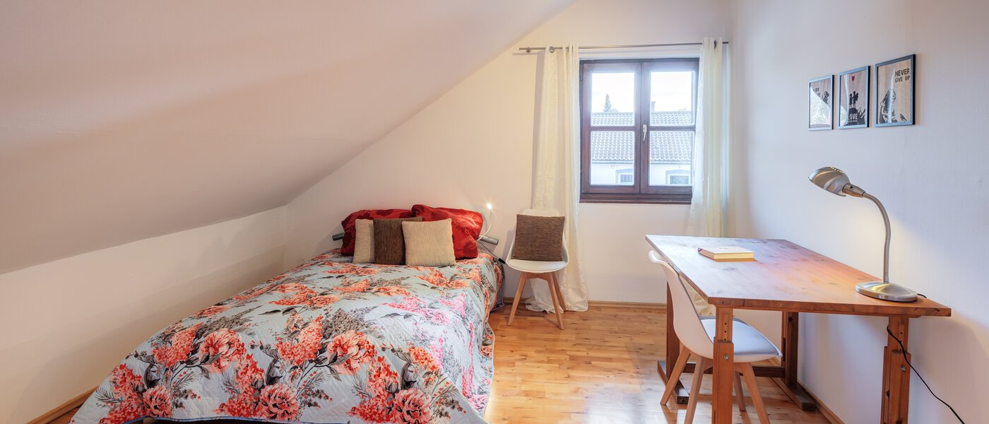 casa a schiera München Obersendling 01 camera per gli ospiti 14567