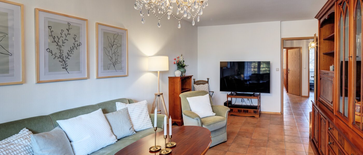 appartamento München Bogenhausen 02 soggiorno 14639