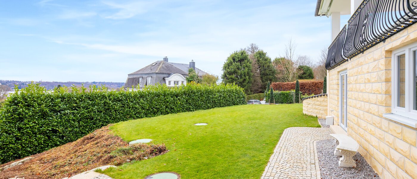 villa Starnberg 05 giardino 14680