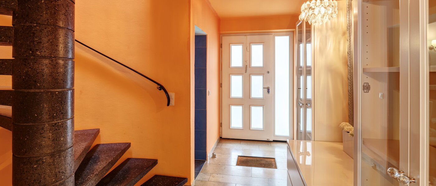 casa a schiera ad angolo Unterhaching 01 ingresso/corridioio 14690