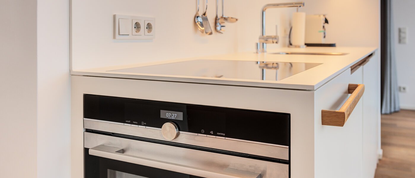 attico con terrazzo München Neuhausen 02 cucina 14699