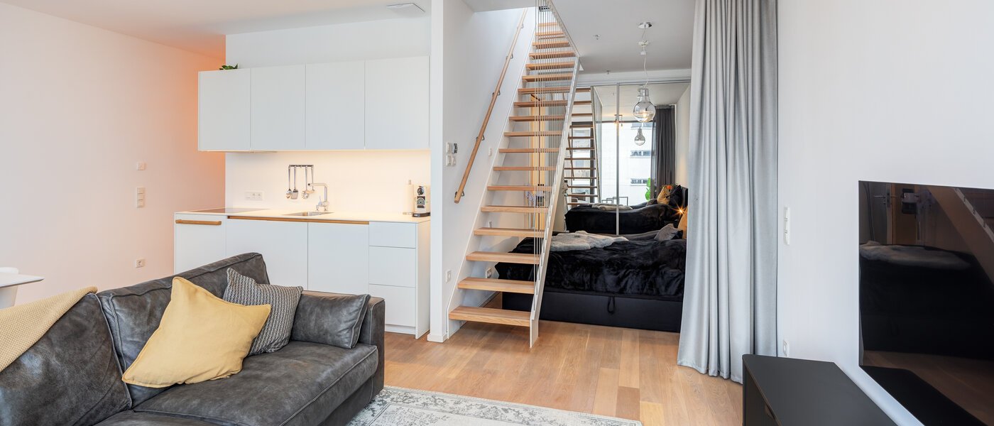 attico con terrazzo München Neuhausen 06 zona living 14699