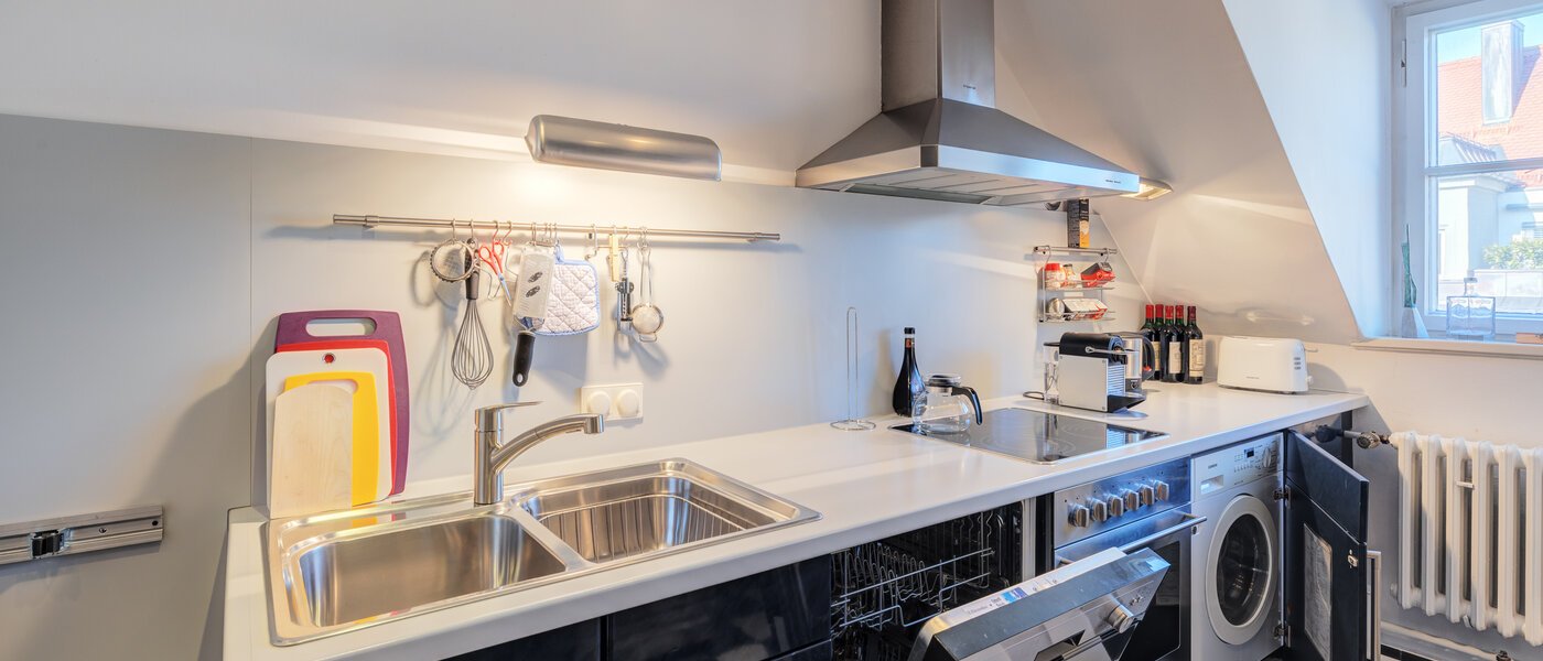 attico con terrazzo München Schwabing-West 02 cucina 14731