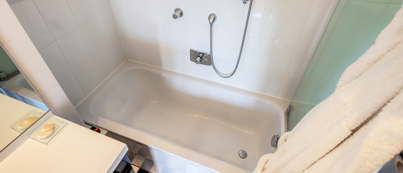 attico con terrazzo München Schwabing-West 02 bagno 14731