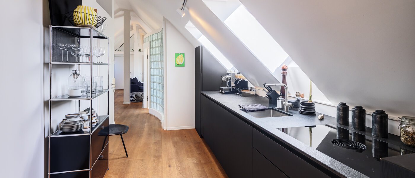 attico con terrazzo München Haidhausen 01 cucina 14748
