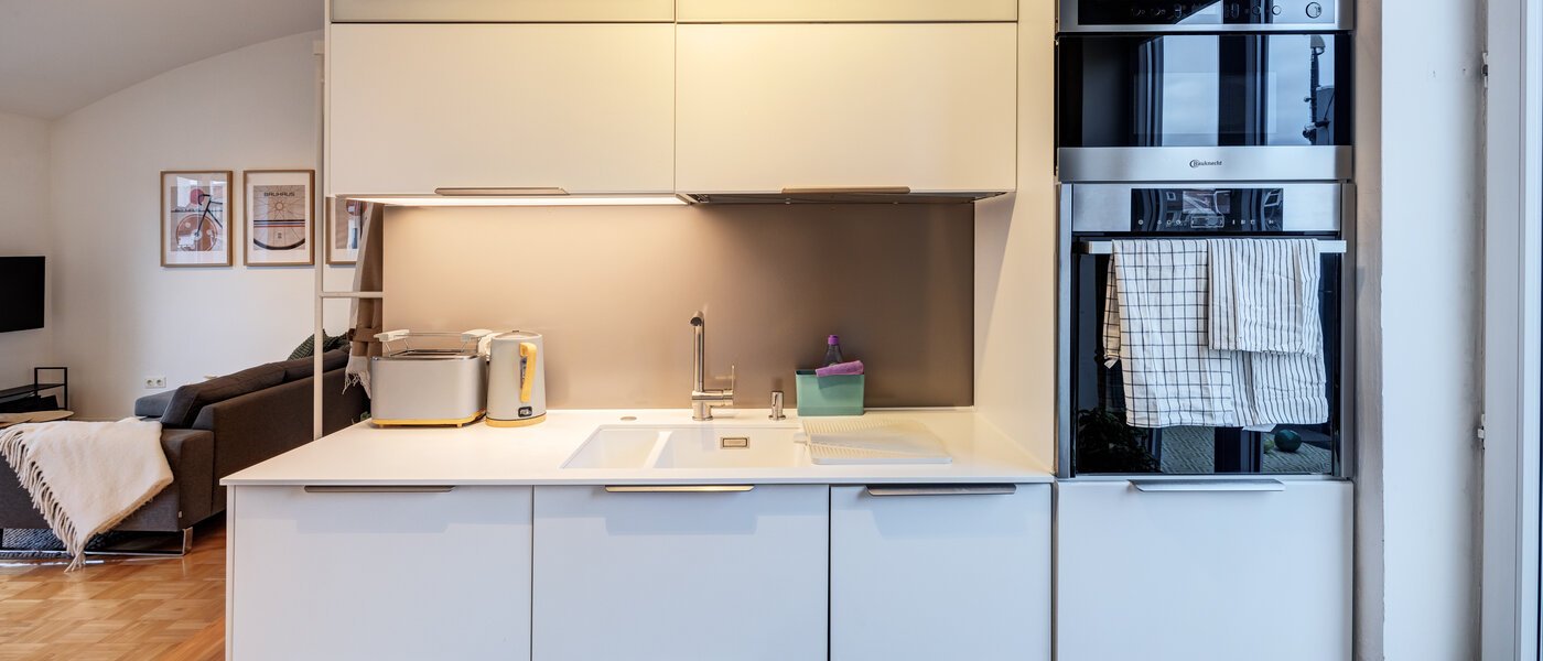 attico con terrazzo München Maxvorstadt 03 cucina 14758