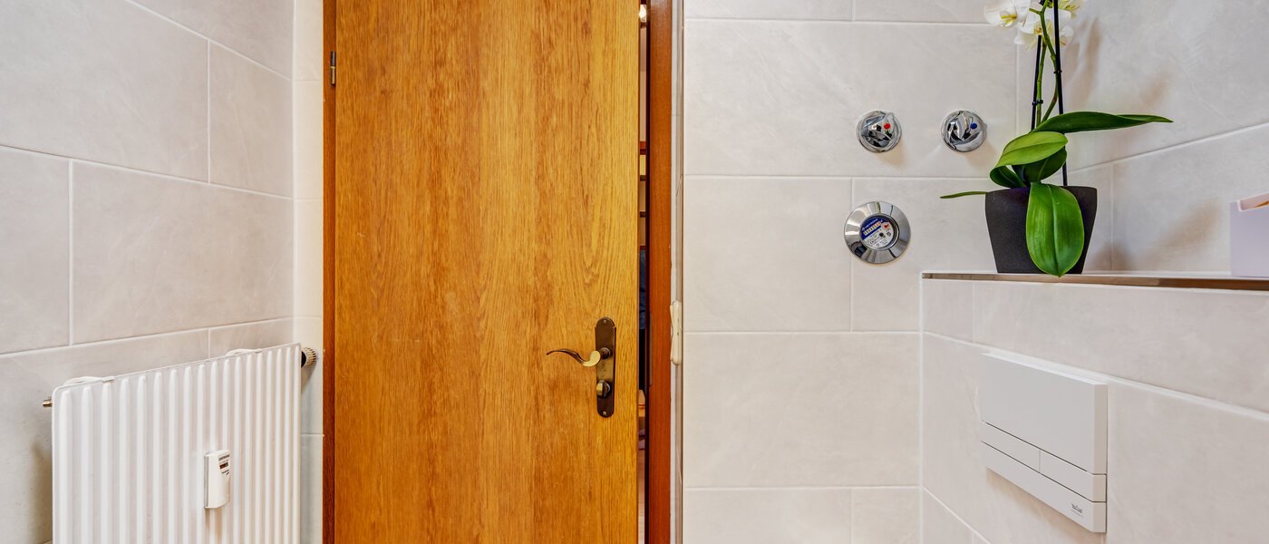 appartamento con giardino München Altperlach 02 bagno 14773