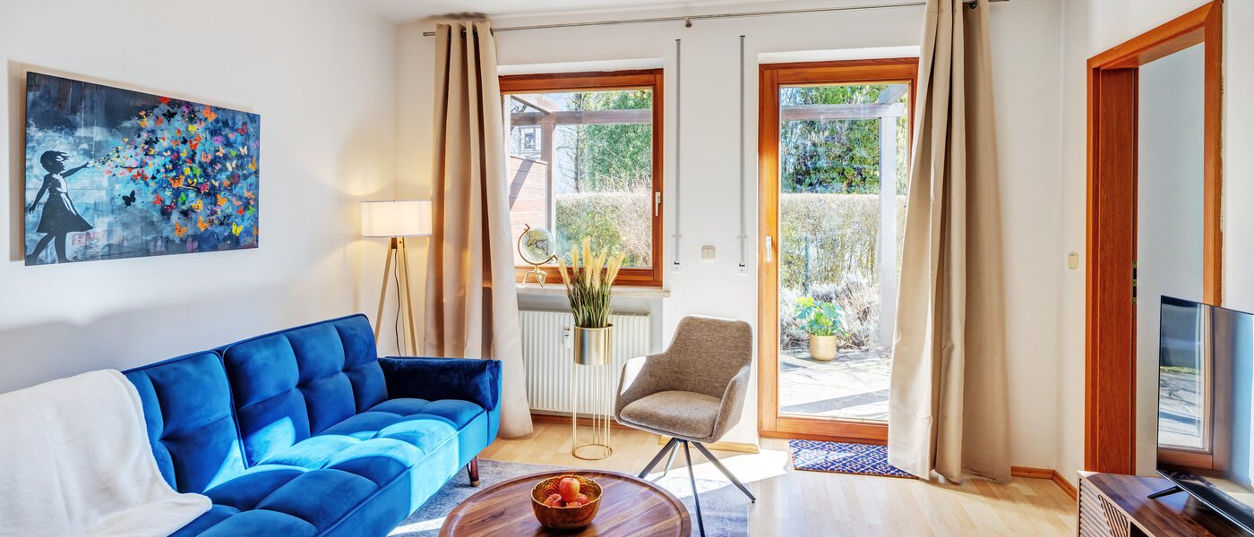 appartamento con giardino München Altperlach 02 soggiorno 14773