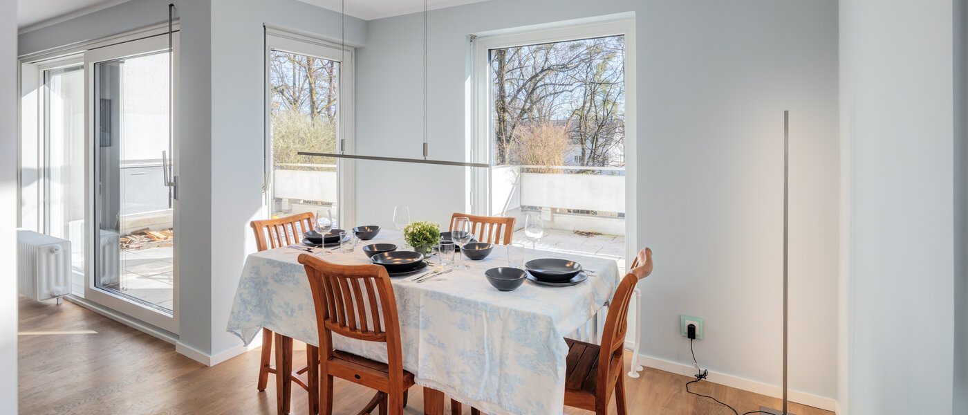 attico con terrazzo München Nymphenburg 01 zona pranzo 14775