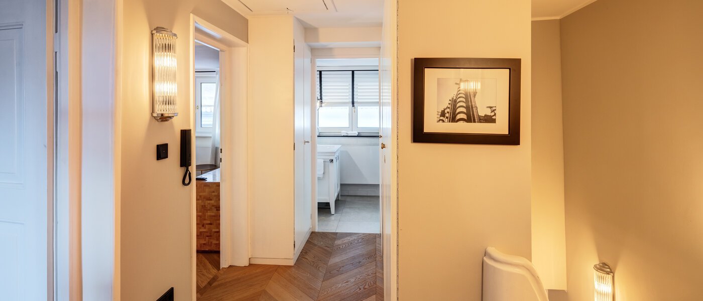 casa a schiera München Schwabing 08 ingresso/corridioio 14779
