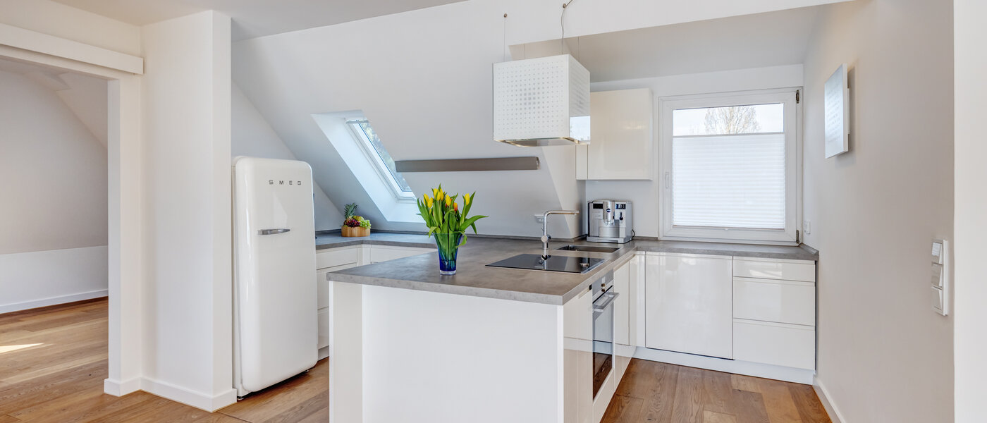 attico con terrazzo München Moosach 01 cucina 14797