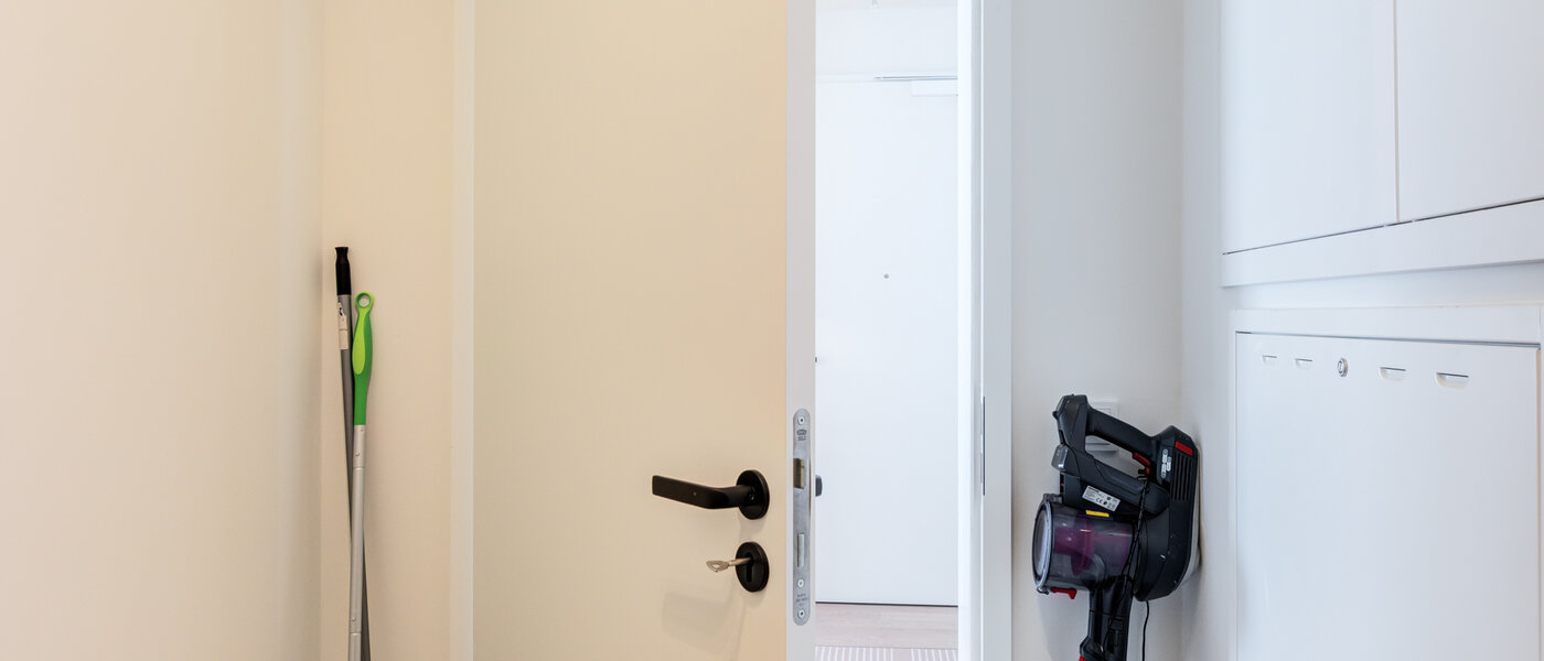 appartamento München Neuhausen 02 ripostiglio 14804