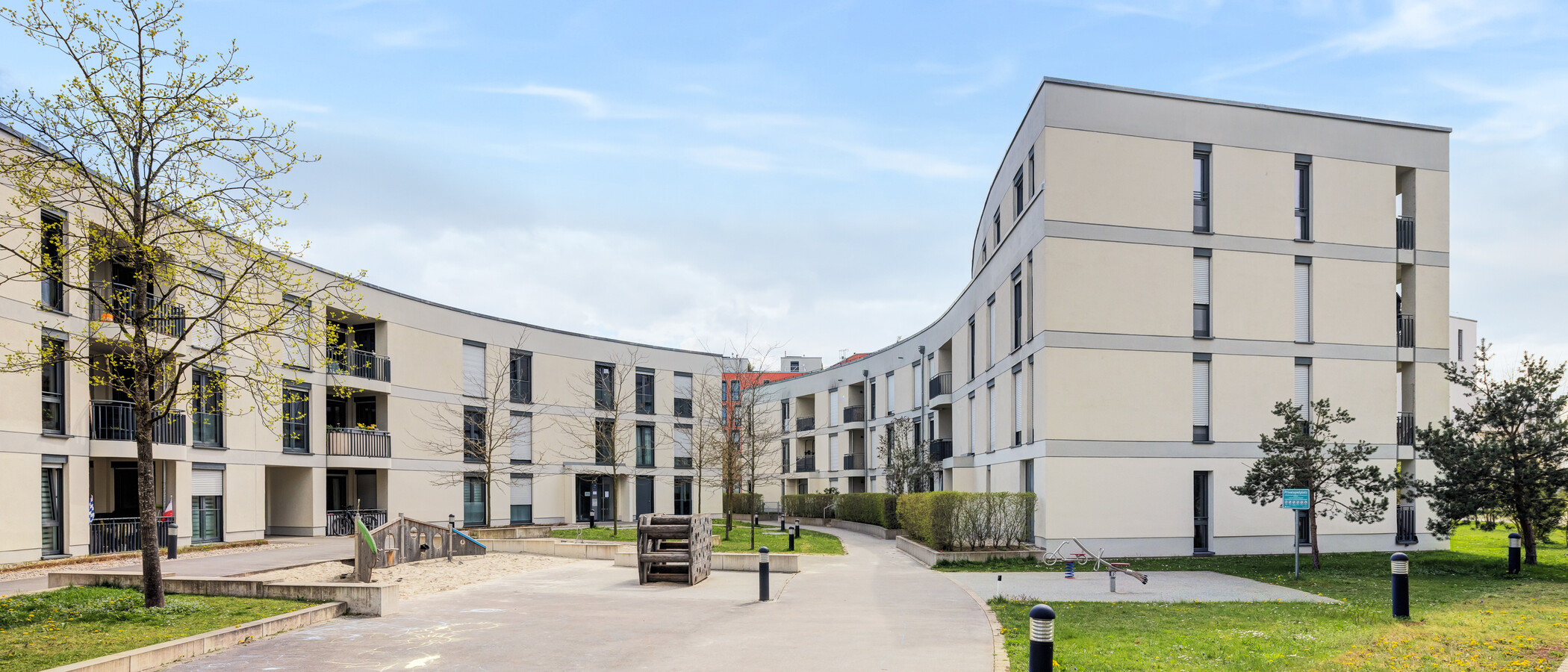 appartamento München Neuaubing 02 cortile interno  14822